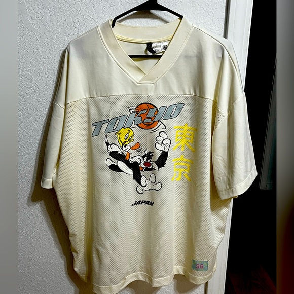 H&M looney tunes jersey - Picture 1 of 4